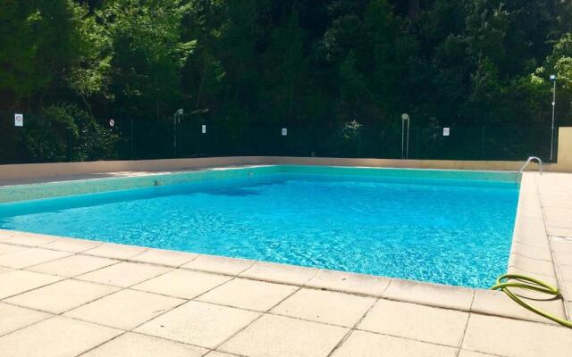 T3 avec piscine à 5min de Cannes