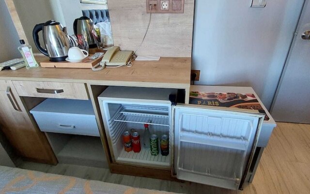 Paris Hotel Cafe Restaurant