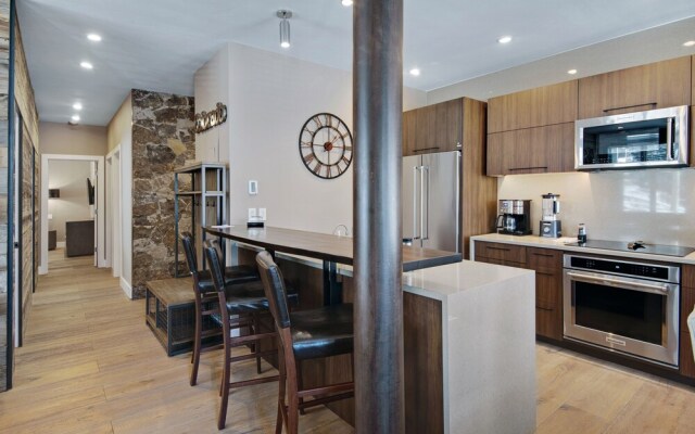 Sun Vail 14a 3 Bedroom Condo by RedAwning