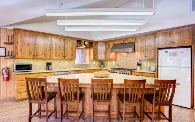 64 River Lodge