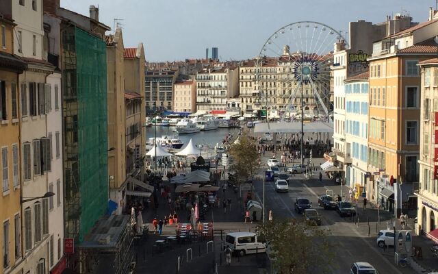 Breteuil – Appart au Vieux Port