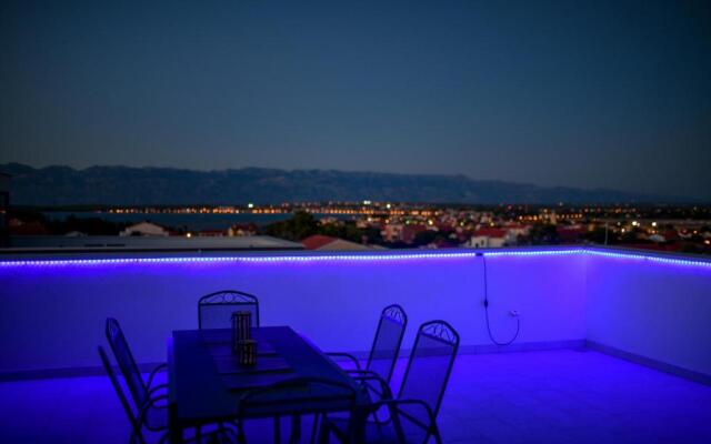 Dream House Apartment