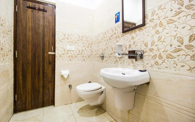 FabHotel Royal Villa