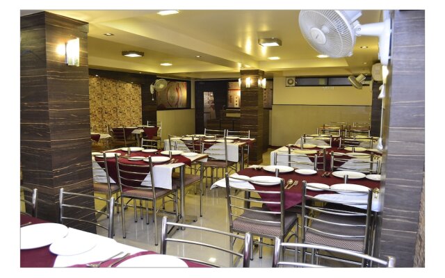 Hotel Raghav Palace