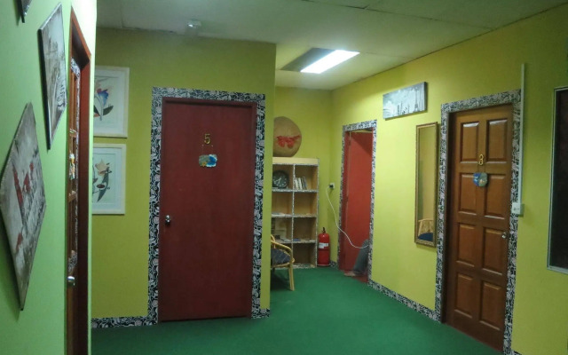 Asia Adventure Lodge Backpackers Hostel