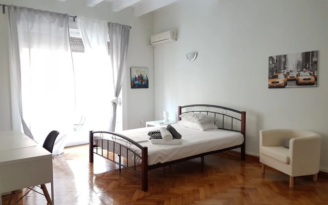 Erra - Taupe - Athens Center,140m²,4 BD,2 BATH