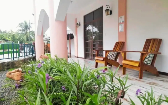 Pangea Lodge
