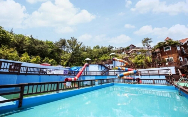 Boryeong Bulbitmaroo Pension