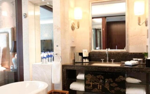 Zhongmao Haiyue Hotel