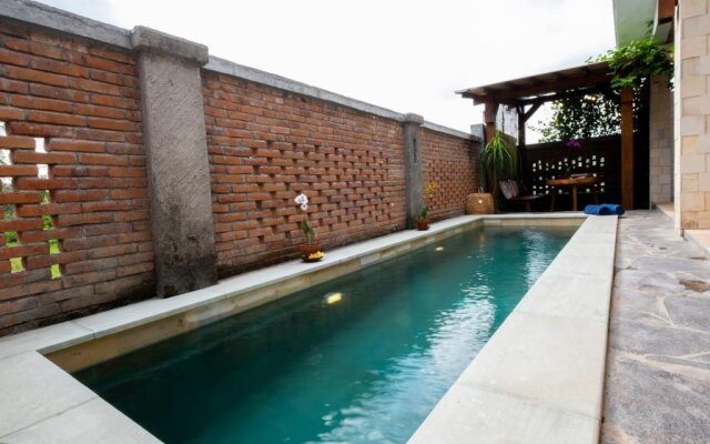 Surya Villa by OYO Rooms