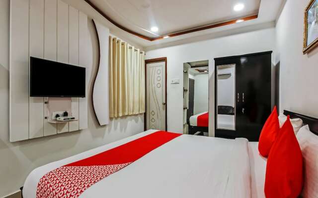 OYO 13062 Kamala Residency-Inn