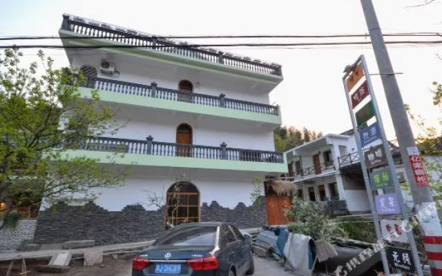 Floral Hotels Time Inn