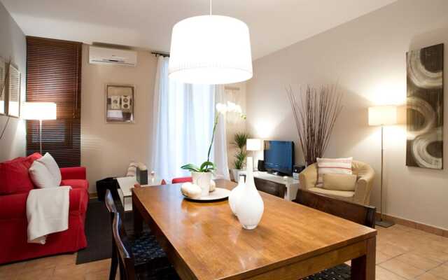 City Center-Ramblas Apartment