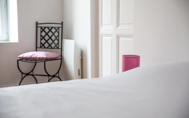 La Maison D'Aristide Family House In City Center