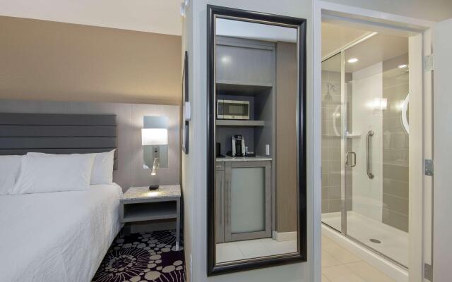 Hilton Garden Inn Raleigh /Crabtree Valley