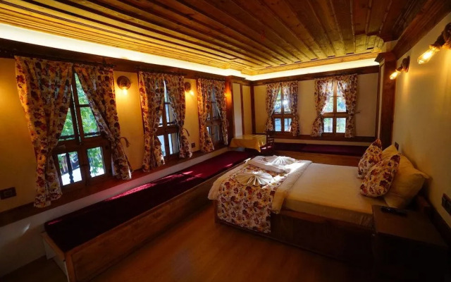 Yeni Konak Hotel