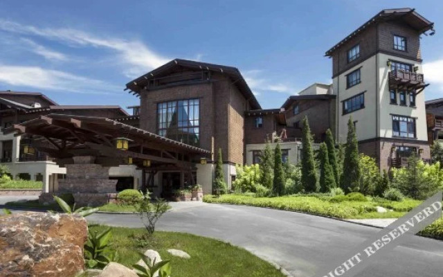 Red Flag Valley Golf Hotel