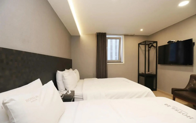 The Unique Hotel 28