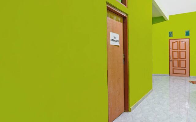 SPOT ON 92786 Homestay Barokah