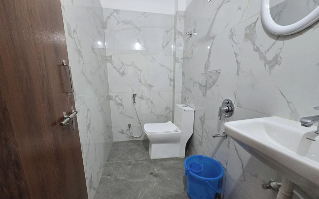 Om Sri Vigneshwara Palani Grand Hotel