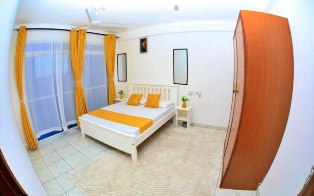 Lux Suites Ratna Furnished Apartments