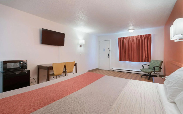 Motel 6 Frackville, PA