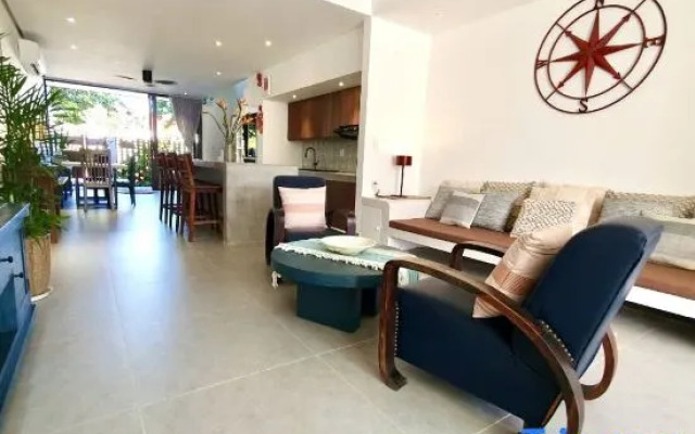 Sunrise Ocean Villa 4BR- Hoi An