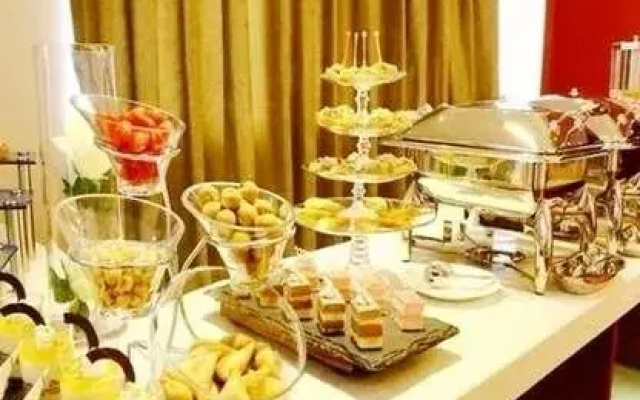 Iris Orchard All Suites Hotel (Tangshan Convention Center)