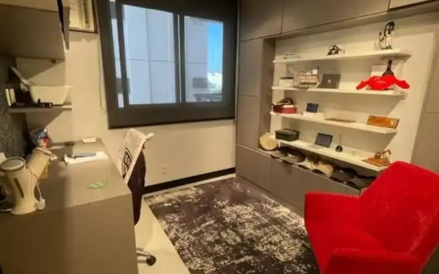 Ap em Niterói com Varanda e Garagem
