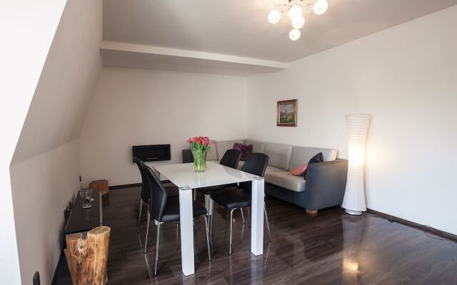 Apartment under Prague Eiffel Tower