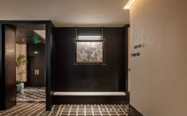 Chanel Hotel