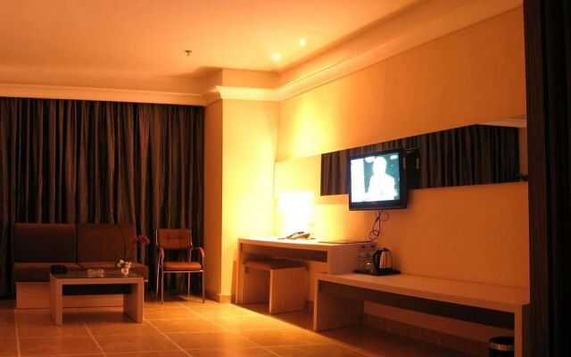 Yilai Hotel (Yantai Railway Station)