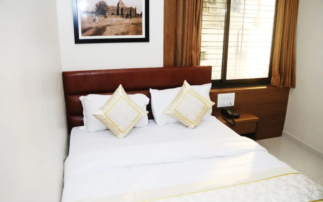 Hotel Crystal Luxury INN