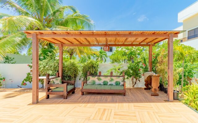 GB60 Excellent House 4 Suites