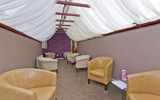 Best Western Plus Kenwick Park Hotel