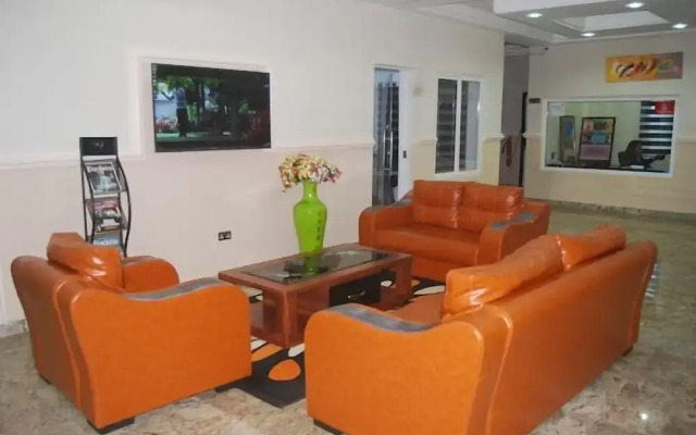 Aaliyah Royale Hotel