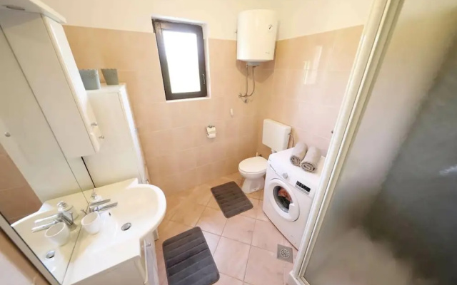 Charming Villa in Poličnik with Swimming Pool