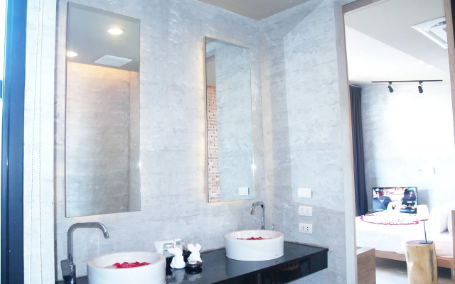 Sea Two Pool Villa Resort