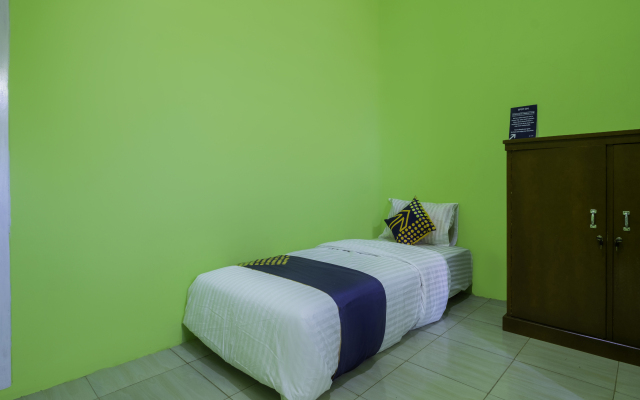 OYO 2859 Fatan Costel Syariah