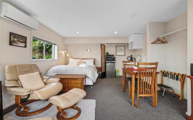 Gatehouse on the Bay - Christchurch Holiday Unit