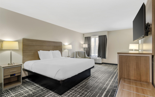 Best Western Commerce Inn