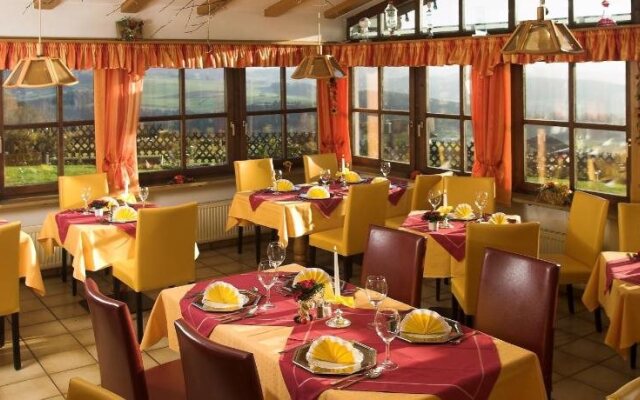 Hotel "Haus am Berg"