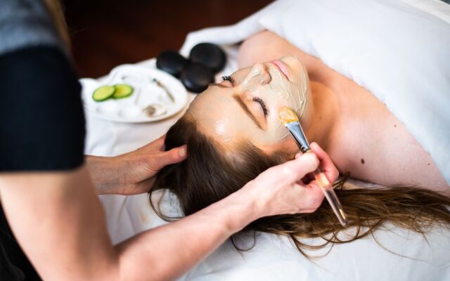 Halcyon Hot Springs Resort