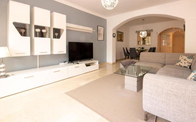Ground Floor Apartment, Los Jardines de Santa Maria Elviria