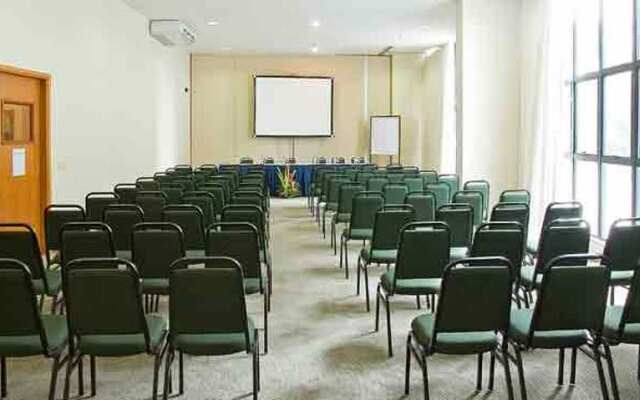 Quality Hotel And Suites Natal