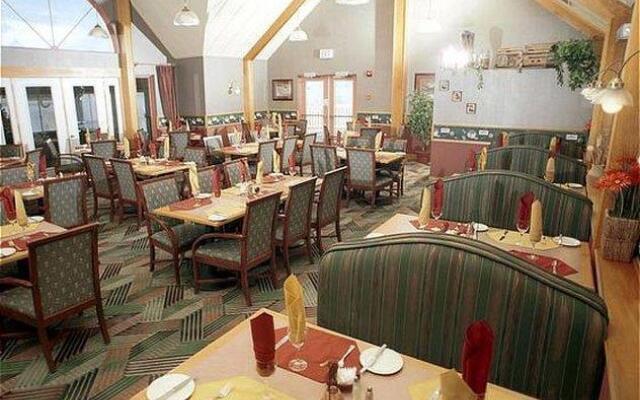 Riverside Resort & Conference Centre