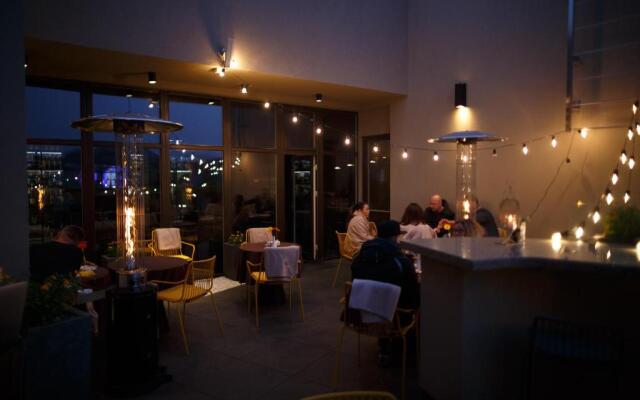 BANKHOTEL