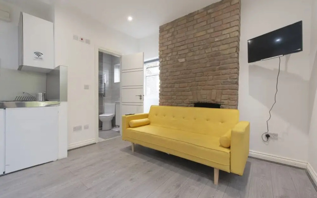 Rentaly London - Green Lanes - Studio 2