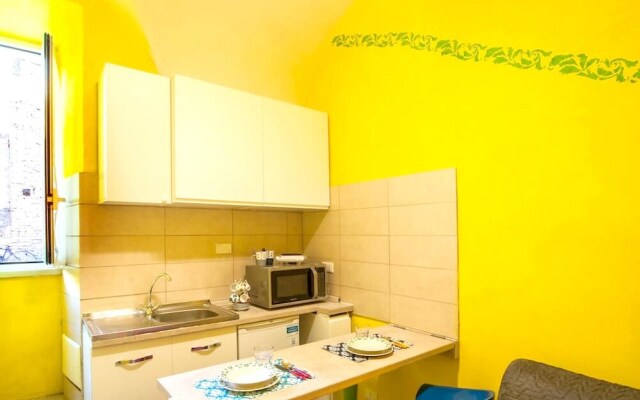 Apartment With one Bedroom in Roma, With Wifi