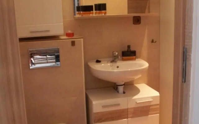 Madamme Curie Apartment